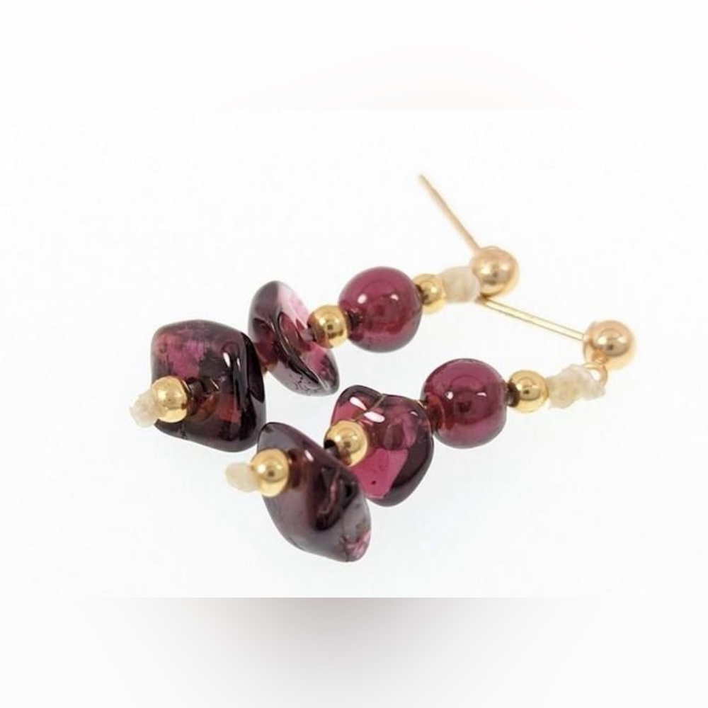 Vintage 14K Yellow Gold w/Garnet Chips Drop Earrings